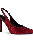 Vista diagonal de la zapatilla roja tipo stiletto con talón descubierto, pedrería brillante y tacón medio 10cm para dama