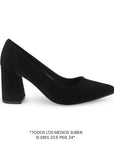 Vista lateral de zapatilla negra para mujer con punta fina cerrada y tacón ancho de 7cm