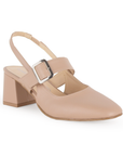 Vista diagonal de zapatilla maquillaje para mujer con punta cerrada, hebilla ajustable y tacón bajo de 5cm