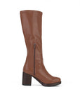 Vista superior de bota café clásica con cremallera, plataforma y tacón medio 8 cm para dama