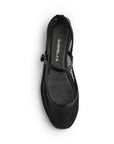 Vista superior de flats tipo balerinas para mujer calados con hebilla redonda en pulsera ajustable sobre el empeine en color negro