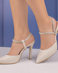 Zapatillas beige destalonadas con punta fina, tacón alto 11cm y tiras brillantes para dama