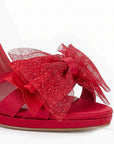 detalle del material shantung en zapatillas rojas para dama con tacón alto 11cm
