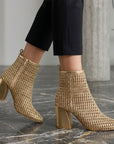 Botas oro tejidas y cortas con tacón medio 8cm para dama