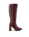 vista superior de botas vino para dama con cremallera y tacón medio 8cm clásicas