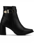 Botines negros con punta semicuadrada herraje metálico y tacón medio | Mod.4760104