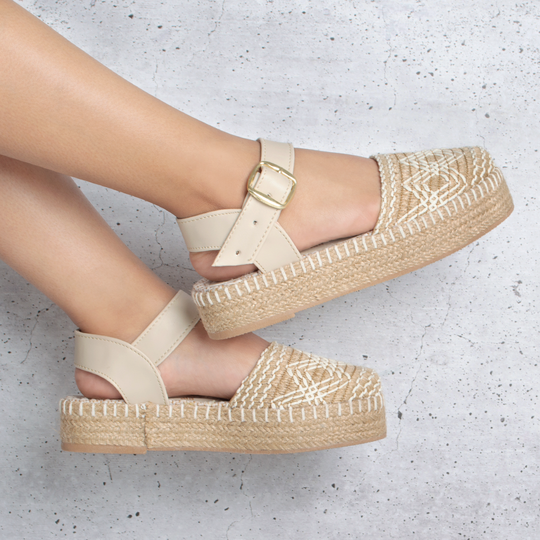 Alpargata Beige Plataforma Baja Yute Dama Casual Punta Cerrada