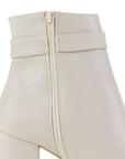 vista del detalle en cremallera de las botas beige para dama con tacón 7cm