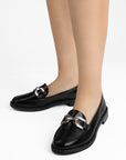 Zapato Tipo Mocasin Negro Adorno Metalico Punta Redondeada Dama 4030129