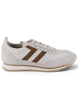vista lateral de tenis color gris de mujer