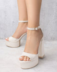Zapatillas beige para mujer con pulsera y tacón alto 13cm