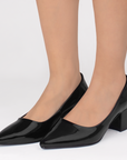 Zapatillas negras charol para mujer puntales con tacón bajo 5cm