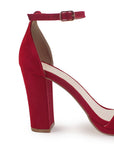 Vista trasera de zapatilla para mujer color rojo con pulsera y tacón medio de 10cm
