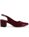 Vista lateral de zapatilla vino destalonada con tacón medio de 6cm puntal