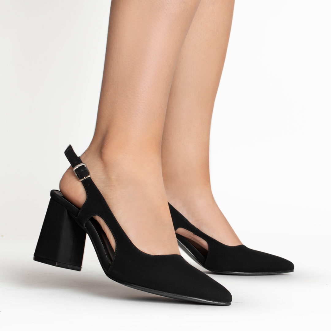 Zapatillas negras para mujer con tacón ancho de 8cm puntales y diseño destalonado 