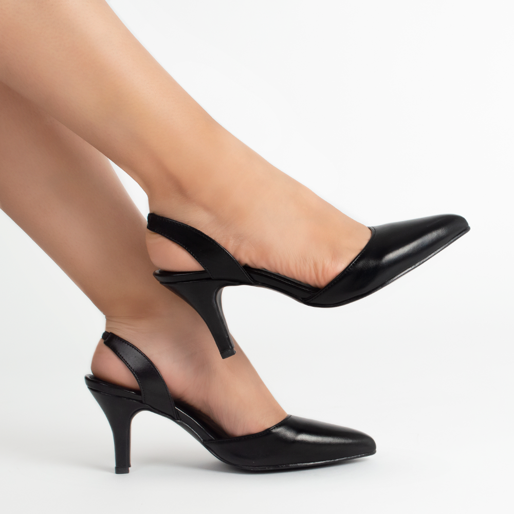 Zapatillas negras para dama destalonadas con punta fina y tacón medio 8cm