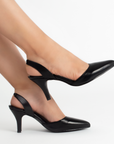 Zapatillas negras para dama destalonadas con punta fina y tacón medio 8cm