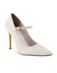 Vista lateral de zapatilla beige para mujer con pulsera y tipo stiletto de tacón 10cm