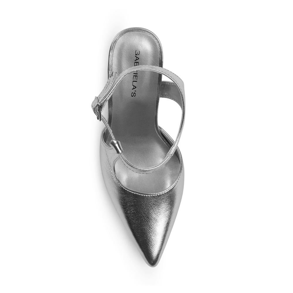 vista superior de zapatillas plateadas para dama con punta fina y correa ajustable tacón medio 10 cm 