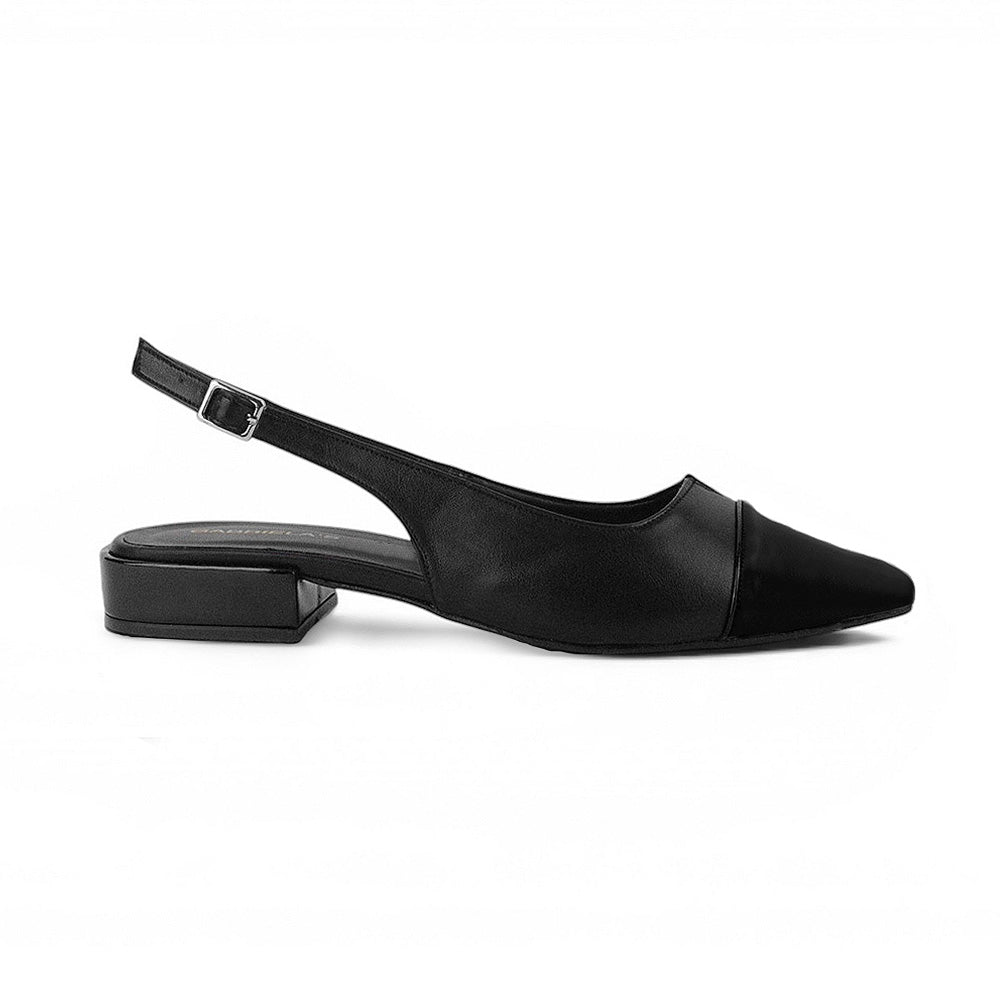 vista lateral de zapatillas negras con talón descubierto y tacón bajo 3cm para dama 