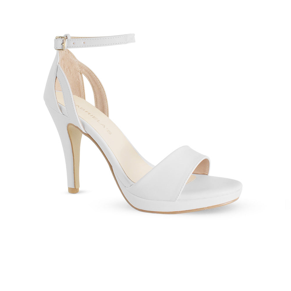 vista diagonal de zapatillas blancas para dama con plataforma y tacón medio 8 cm para dama 