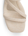 Vista de material sintético en zapatilla beige con tiras cruzadas para mujer de diseño descubierto con tacón bloque de 7cm