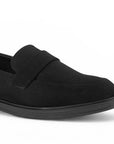 Vista de punta redonda con costura en mocasín negro de meter para mujer con tira frontal y tacón bajo 3cm