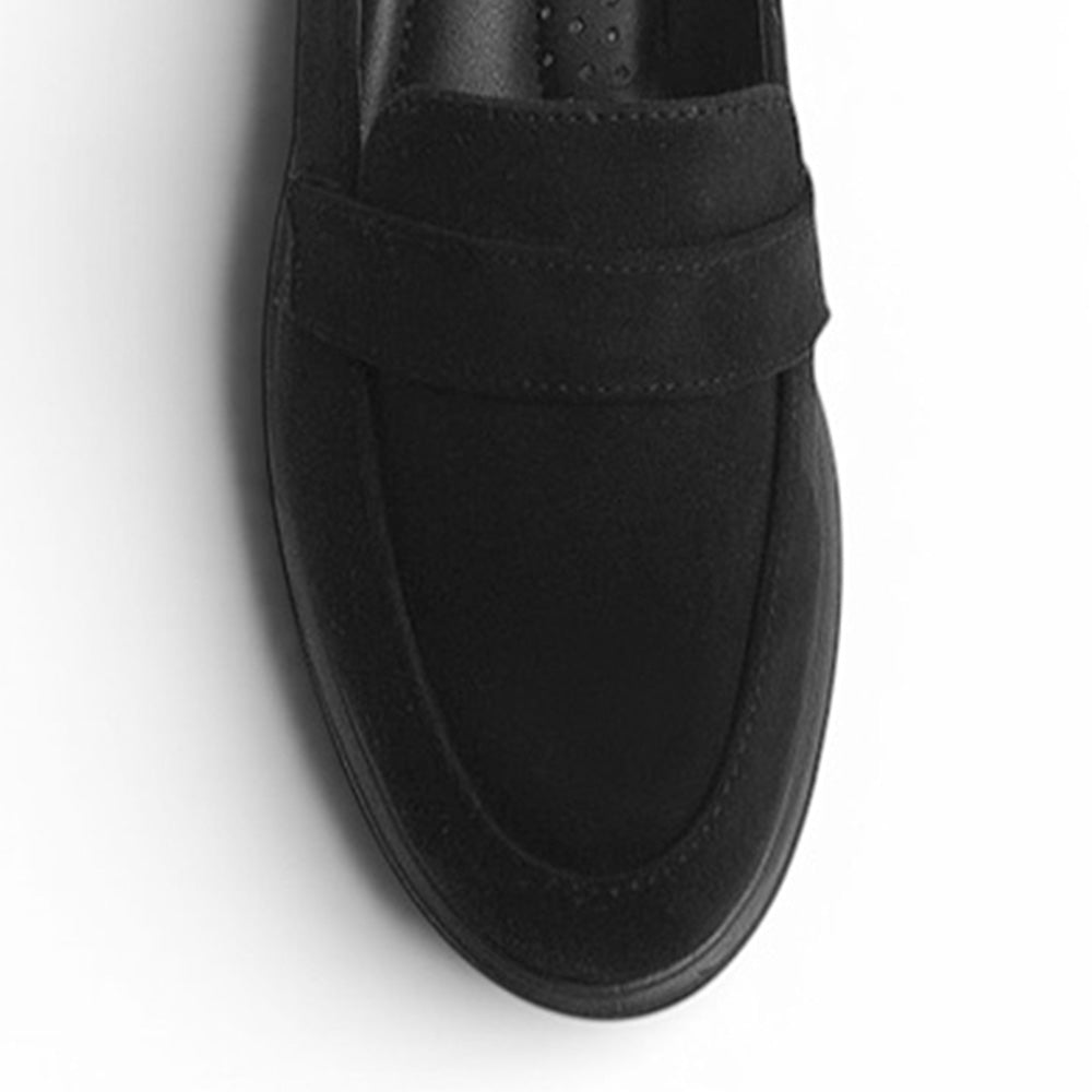 Vista de material durazno en mocasín negro para mujer de punta redonda con costura y tacón bajo de 3cm