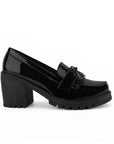 Vista lateral de mocasín negro con  detalles laterales, plataforma y tacón medio 8 cm para dama  