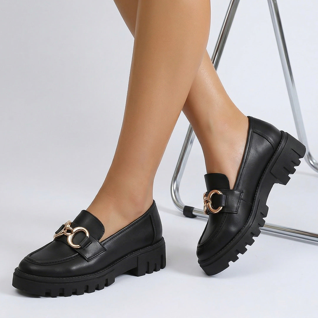 Mocasines negros para mujer de tacón bajo 4cm con herraje
