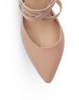Vista de material cabra sintético en zapatilla con pulsera y tacón bloque de 8cm para mujer en color maquillaje