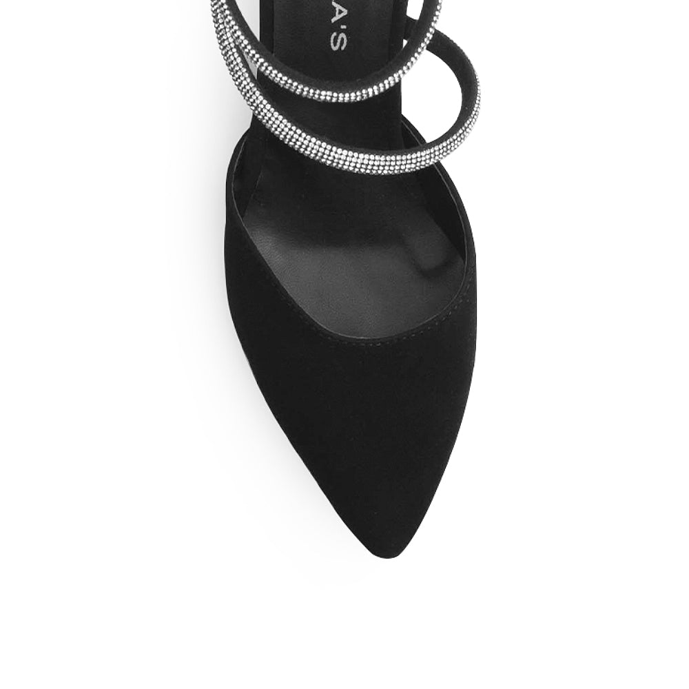 Vista de material buck en zapatilla negra para mujer de punta fina cerrada y tacón bajo ancho de 6cm con pedrería