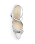 vista superior de zapatillas blancas para dama con tiras de pedrería y moño, punta fina 