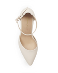 vista superior de zapatillas beige con tacón medio 8cm y terminación en punta para dama 