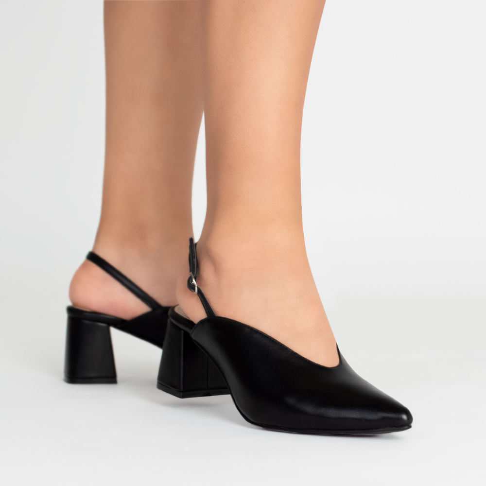 Zapatillas negras para mujer con hebilla ajustable y tacón ancho de 7cm