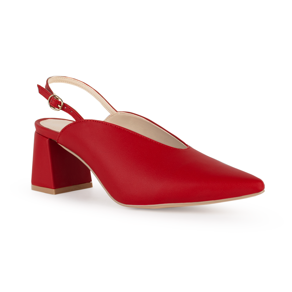 Vista diagonal de zapatilla roja para mujer con pulsera y tacón ancho de 7cm