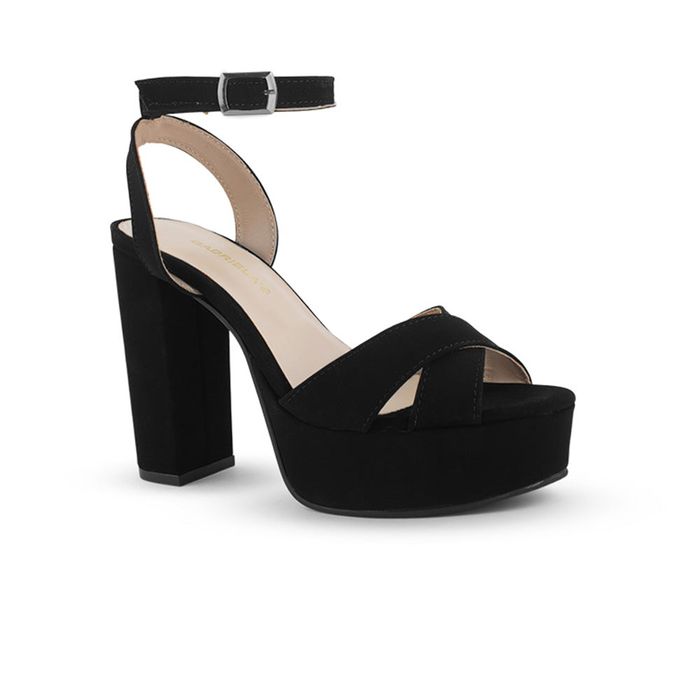 Vista diagonal de zapatilla negra con tiras cruzadas plataforma y tacón alto 12cm para dama