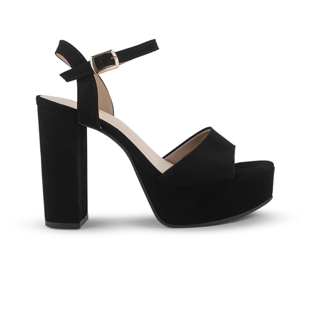 Vista lateral de zapatilla negra para mujer con tacón ancho alto de 12m y pulsera ajustable al tobillo