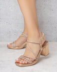 Zapatillas oro rosa para mujer con punta cuadrada tiras de pedrería y tacón ancho medio de 8cm