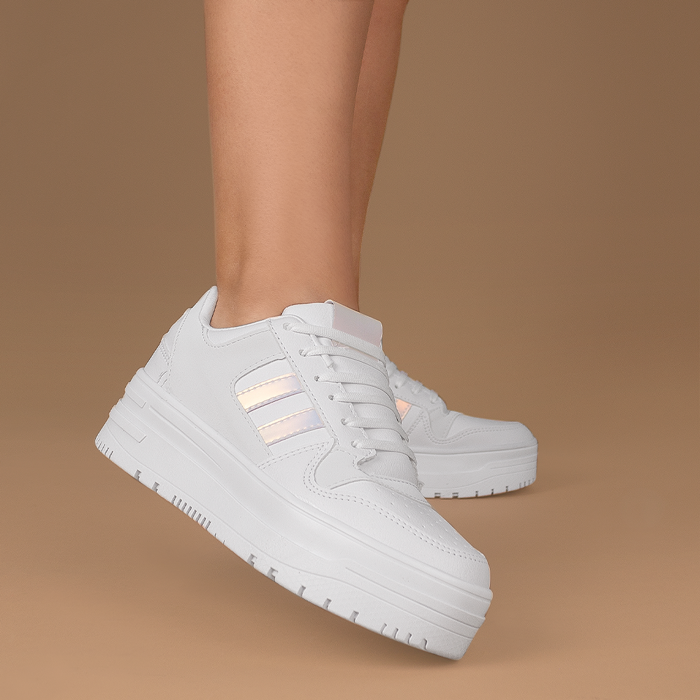 Tenis blancos de plataforma para mujer con agujetas y altura de 5cm