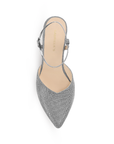 Vista superior de zapatilla plata para mujer con punta fina correa ajustable y tacón bajo de 5cm