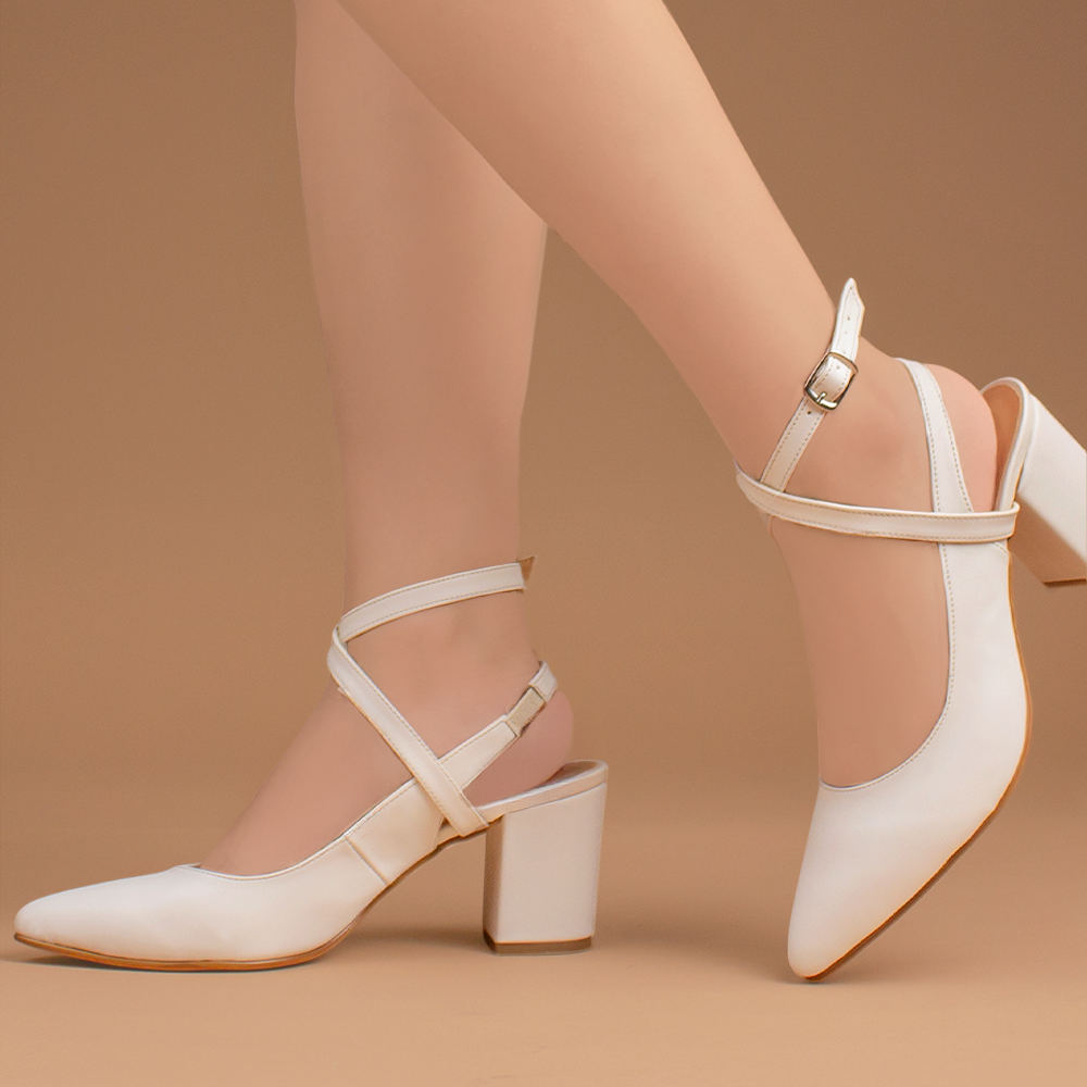 Zapatillas beige para mujer con tacón ancho de 7cm y tiras cruzadas 