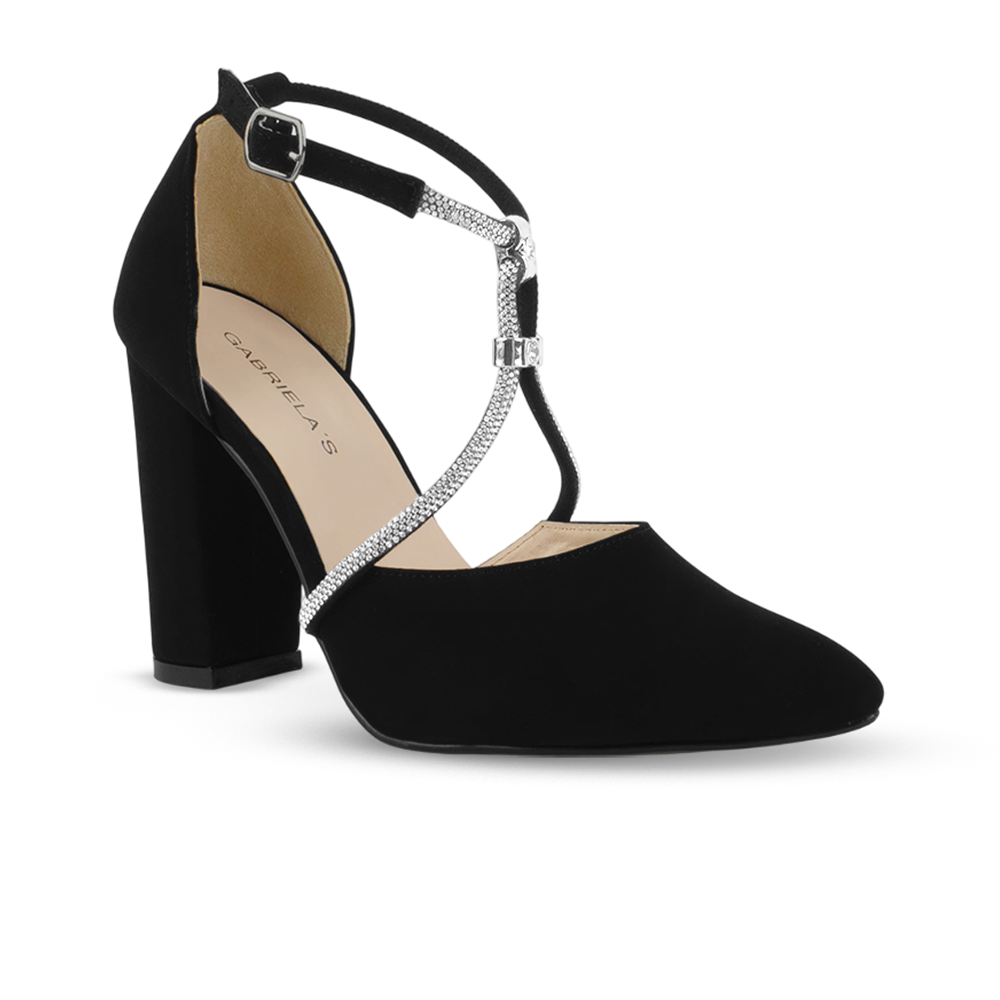 Vista diagonal de zapatilla negra para mujer con punta cerrada pedrería y tacón bloque de 10cm