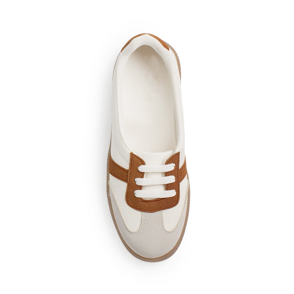 Vista superior de tenis beige con cafe para dama casual con suela baja 2cm 