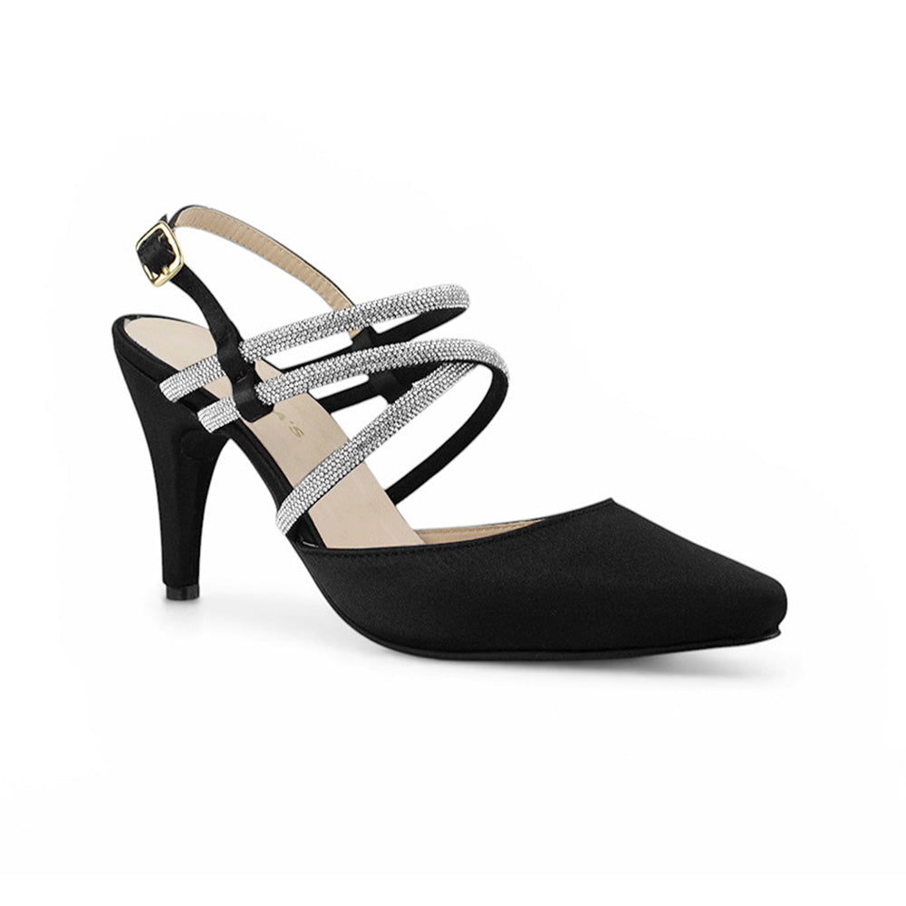 Vista diagonal de zapatillas tipo stiletto para mujer con punta cerrada y tacón medio de 9cm en color negro