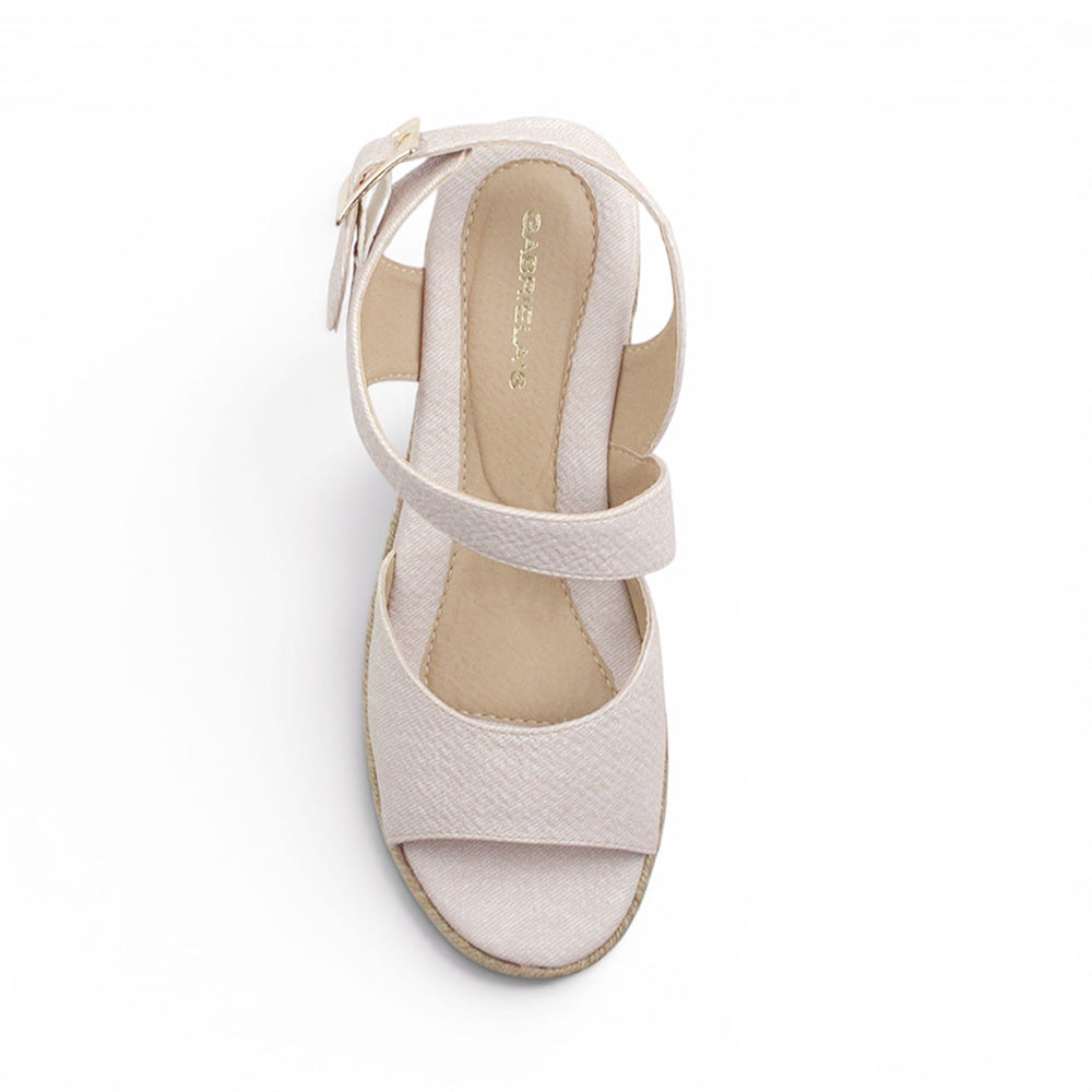 vista superior de sandalias beige punta abierta y correa ajustable con plataforma baja 5 cm