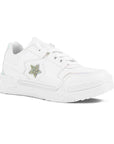 Vista diagonal de tenis blanco con tornasol modernos con estrella de pedrería y plataforma baja 4 cm para dama 