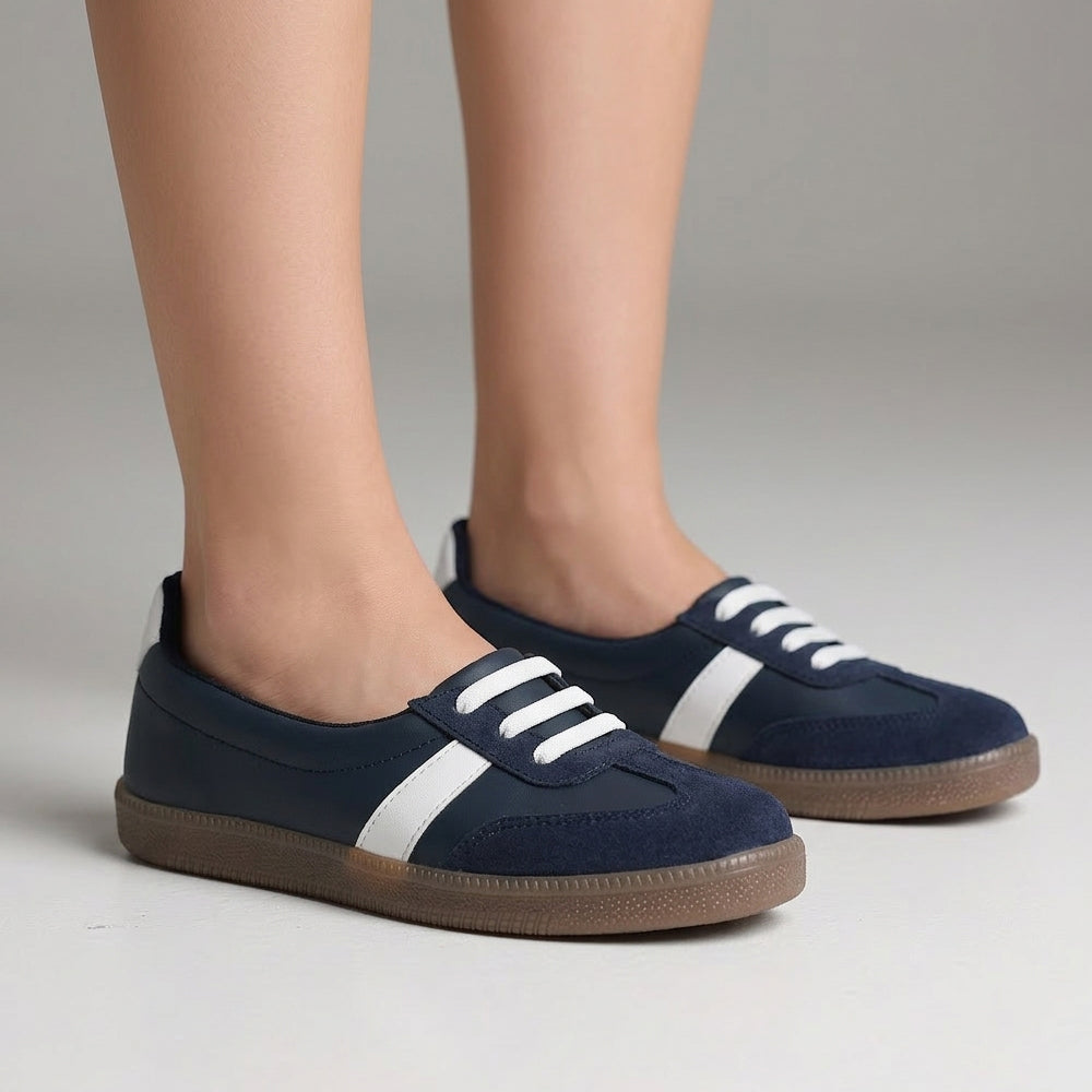 Tenis azules casuales de punta redonda con agujetas y suela baja 2cm para dama