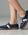 Tenis azules casuales de punta redonda con agujetas y suela baja | Mod.3403067