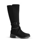 Vista lateral en la bota negra para dama con tiras y herraje decorativo de tacón bajo 4cm 
